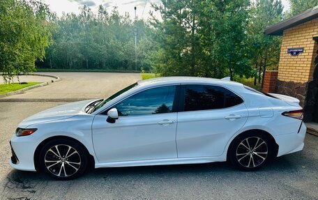 Toyota Camry, 2020 год, 3 180 000 рублей, 8 фотография