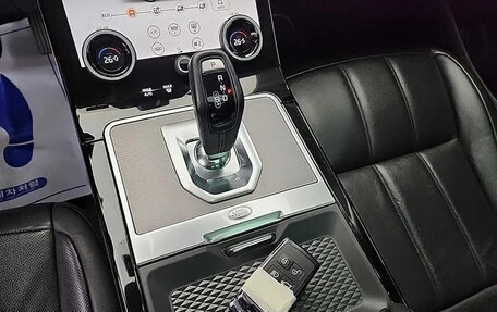 Land Rover Range Rover Evoque II, 2022 год, 3 390 000 рублей, 8 фотография