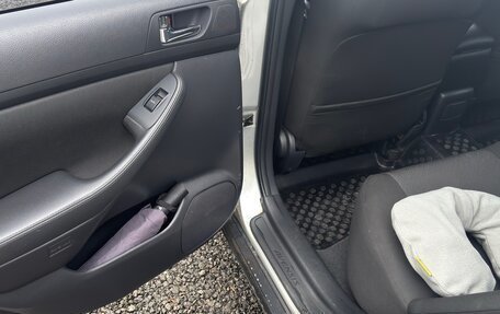 Toyota Avensis III рестайлинг, 2007 год, 760 000 рублей, 10 фотография