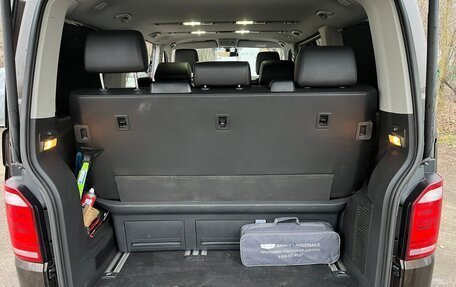 Volkswagen Multivan T6 рестайлинг, 2016 год, 3 680 000 рублей, 16 фотография