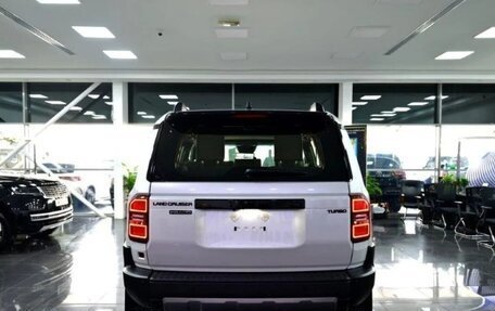 Toyota Land Cruiser Prado, 2024 год, 10 850 000 рублей, 6 фотография