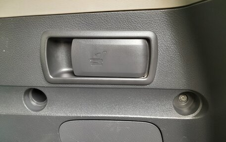 Toyota RAV4, 2012 год, 1 650 000 рублей, 23 фотография