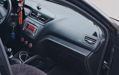 KIA Rio III рестайлинг, 2015 год, 940 000 рублей, 6 фотография