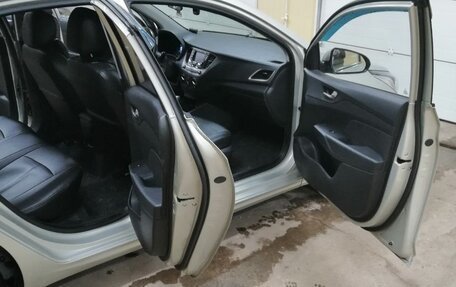 Hyundai Solaris II рестайлинг, 2017 год, 1 350 000 рублей, 6 фотография