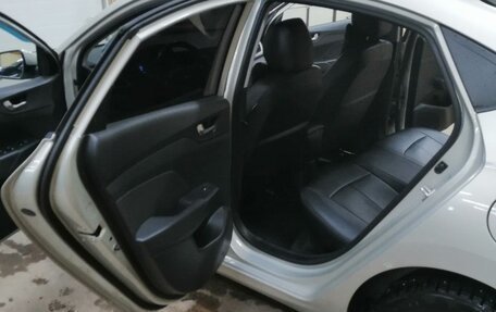 Hyundai Solaris II рестайлинг, 2017 год, 1 350 000 рублей, 7 фотография