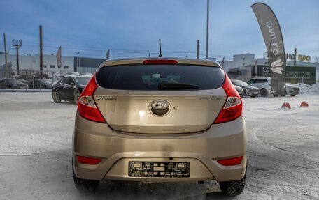 Hyundai Solaris II рестайлинг, 2012 год, 760 000 рублей, 6 фотография