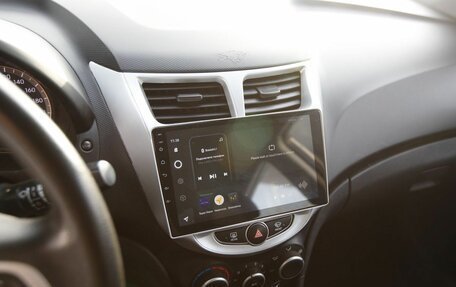 Hyundai Solaris II рестайлинг, 2012 год, 760 000 рублей, 12 фотография