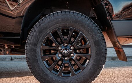 Toyota Land Cruiser Prado 150 рестайлинг 2, 2021 год, 5 820 000 рублей, 7 фотография