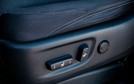 Toyota Land Cruiser Prado 150 рестайлинг 2, 2021 год, 5 820 000 рублей, 33 фотография