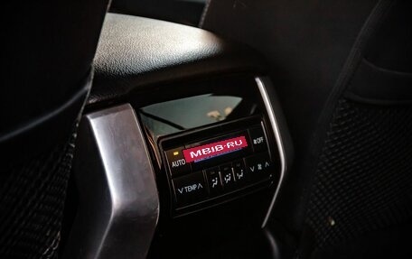 Toyota Land Cruiser Prado 150 рестайлинг 2, 2021 год, 5 820 000 рублей, 34 фотография