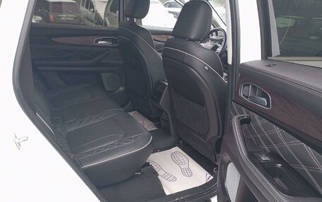 CheryExeed VX, 2022 год, 2 740 000 рублей, 12 фотография