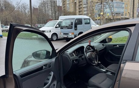 Volkswagen Jetta VI, 2012 год, 1 200 000 рублей, 10 фотография