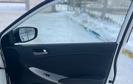 Hyundai Solaris II рестайлинг, 2015 год, 830 000 рублей, 10 фотография