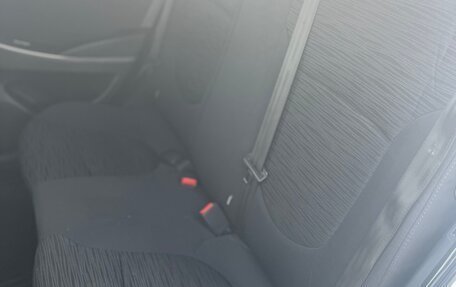 Hyundai Solaris II рестайлинг, 2015 год, 830 000 рублей, 15 фотография