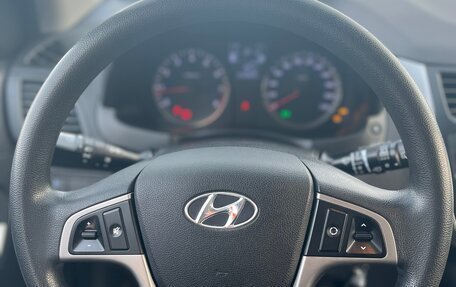 Hyundai Solaris II рестайлинг, 2015 год, 830 000 рублей, 19 фотография