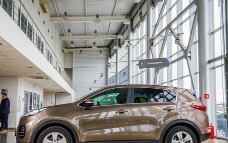 KIA Sportage IV рестайлинг, 2018 год, 2 148 000 рублей, 4 фотография