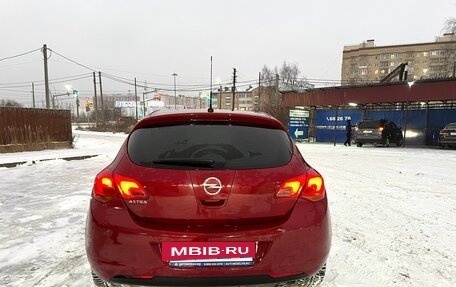 Opel Astra J, 2011 год, 650 000 рублей, 4 фотография