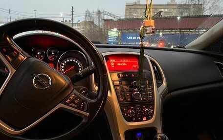 Opel Astra J, 2011 год, 650 000 рублей, 10 фотография