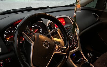 Opel Astra J, 2011 год, 650 000 рублей, 9 фотография