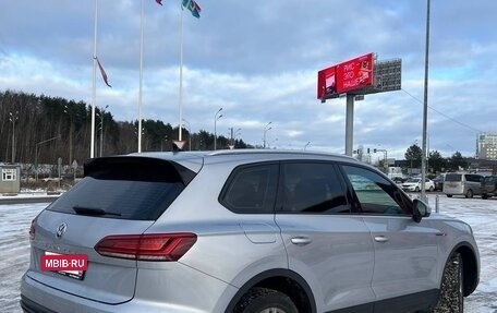 Volkswagen Touareg III, 2018 год, 5 299 999 рублей, 6 фотография