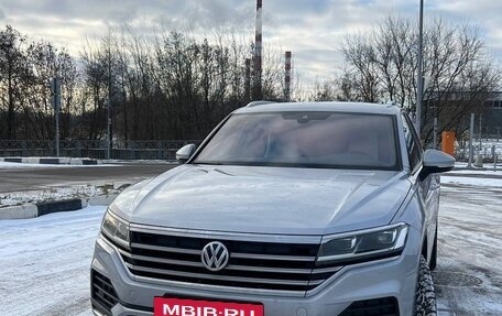 Volkswagen Touareg III, 2018 год, 5 299 999 рублей, 3 фотография