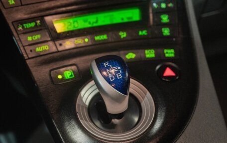 Toyota Prius, 2010 год, 1 100 000 рублей, 21 фотография