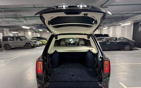 Rolls-Royce Cullinan, 2019 год, 29 900 000 рублей, 8 фотография