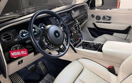 Rolls-Royce Cullinan, 2019 год, 29 900 000 рублей, 11 фотография