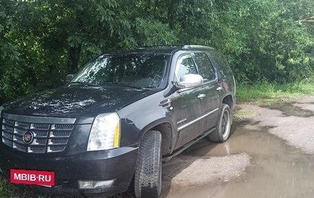 Cadillac Escalade III, 2012 год, 2 150 000 рублей, 10 фотография