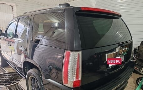 Cadillac Escalade III, 2012 год, 2 150 000 рублей, 13 фотография