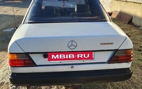 Mercedes-Benz W124, 1985 год, 250 000 рублей, 3 фотография