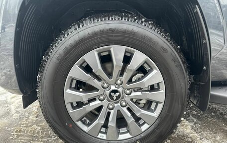 Mitsubishi L200, 2024 год, 5 990 000 рублей, 27 фотография