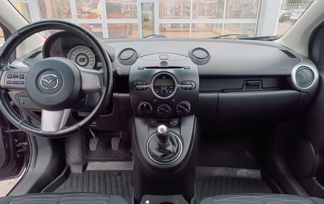 Mazda 2 III, 2009 год, 555 000 рублей, 13 фотография