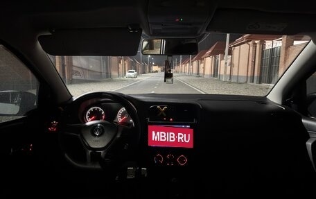 Volkswagen Polo VI (EU Market), 2017 год, 700 000 рублей, 3 фотография