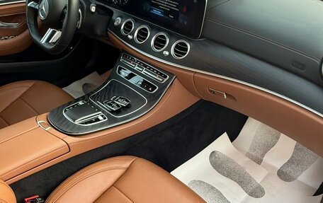 Mercedes-Benz E-Класс, 2020 год, 4 700 000 рублей, 11 фотография
