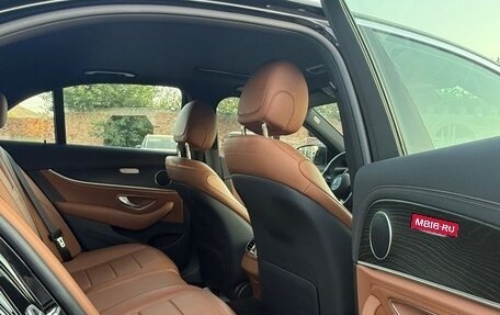 Mercedes-Benz E-Класс, 2020 год, 4 700 000 рублей, 18 фотография
