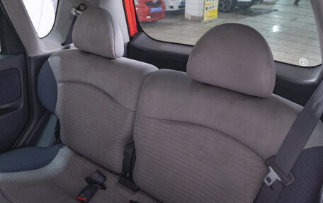 Mitsubishi Colt VI рестайлинг, 2003 год, 389 000 рублей, 18 фотография