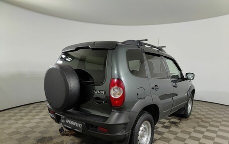 Chevrolet Niva I рестайлинг, 2017 год, 719 000 рублей, 5 фотография