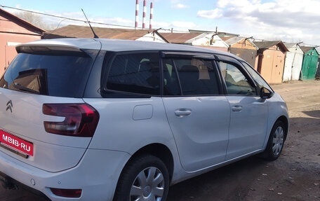 Citroen C4 Picasso II рестайлинг, 2017 год, 940 000 рублей, 1 фотография