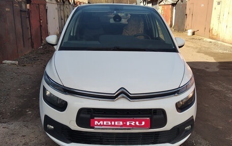 Citroen C4 Picasso II рестайлинг, 2017 год, 940 000 рублей, 6 фотография