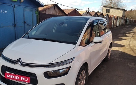 Citroen C4 Picasso II рестайлинг, 2017 год, 940 000 рублей, 5 фотография