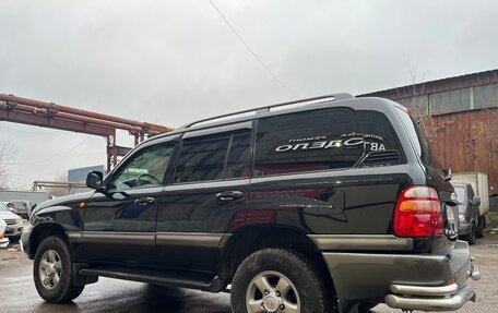 Toyota Land Cruiser 100 рестайлинг 2, 1999 год, 1 700 000 рублей, 3 фотография
