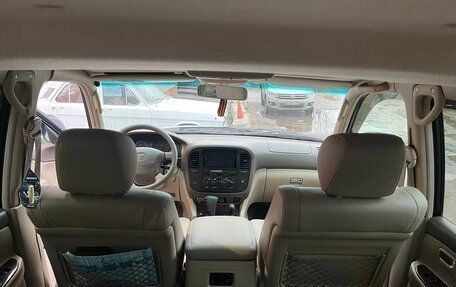 Toyota Land Cruiser 100 рестайлинг 2, 1999 год, 1 700 000 рублей, 24 фотография