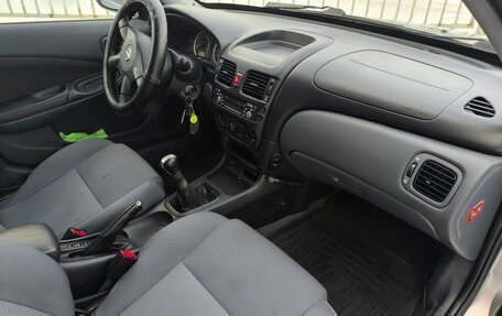 Nissan Almera, 2005 год, 330 000 рублей, 18 фотография