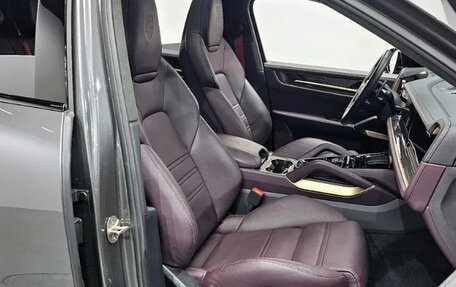 Porsche Cayenne III, 2025 год, 15 000 000 рублей, 11 фотография