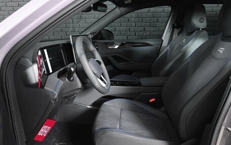 Volkswagen Tiguan II, 2025 год, 4 895 000 рублей, 10 фотография