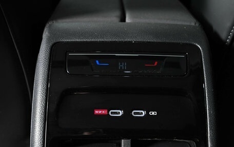 Volkswagen Tiguan II, 2025 год, 4 895 000 рублей, 16 фотография