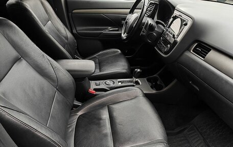 Mitsubishi Outlander III рестайлинг 3, 2012 год, 1 189 000 рублей, 9 фотография