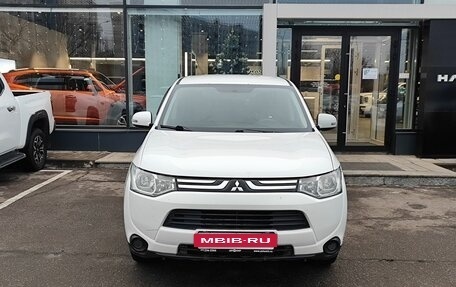 Mitsubishi Outlander III рестайлинг 3, 2013 год, 1 179 000 рублей, 2 фотография