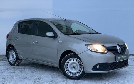 Renault Sandero II рестайлинг, 2016 год, 880 000 рублей, 3 фотография